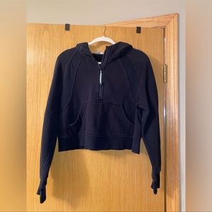 Lululemon cropped black scruba half zip xs small